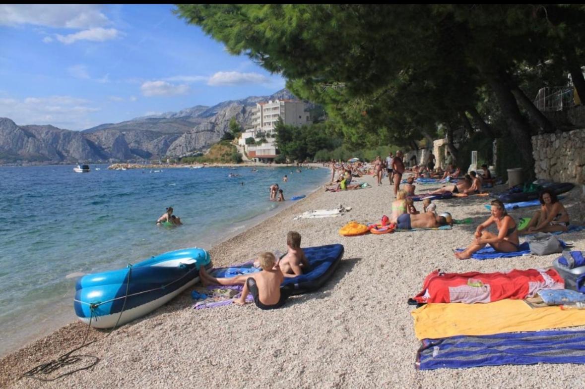 Apartment Ines Omis Exterior photo
